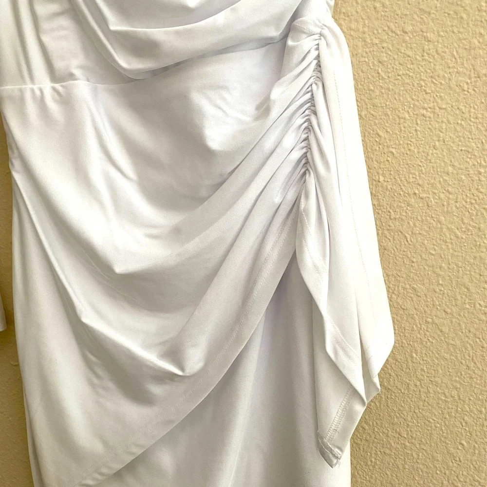 One shoulder dress - Picture 4 of 6
